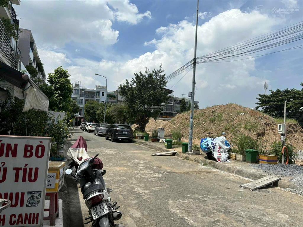 Bán lô đất 447b lê văn việt 72m2 giá 7,5 tỷ
