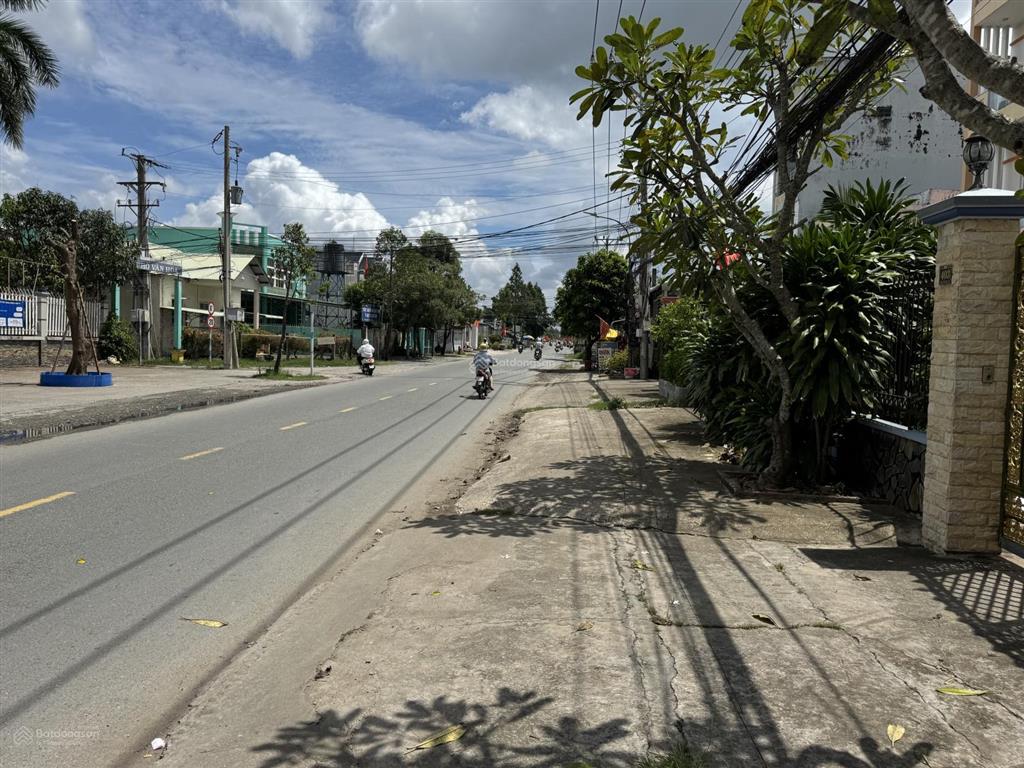 Bán toà nhà mặt tiền châu thị kim, p7, tp tân an