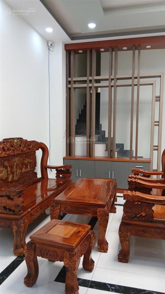 Cho thuê nhà nguyên căn 4 tầng mặt tiền lê thiết hùng (12m)