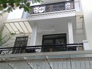 Cho thuê nhà nguyên căn 4 tầng mặt tiền lê thiết hùng (12m)