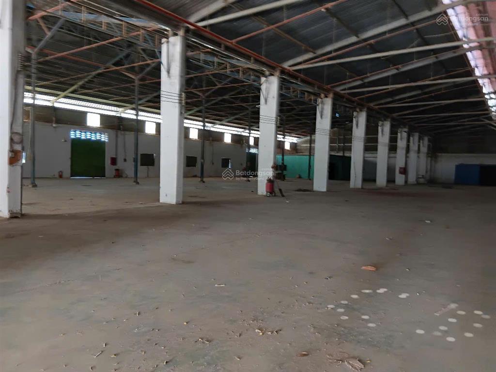 Cần bán nhà xưởng đang hoạt động hoàn công, pháp lý đầy đủ chuẩn, đường container đi thoải mái