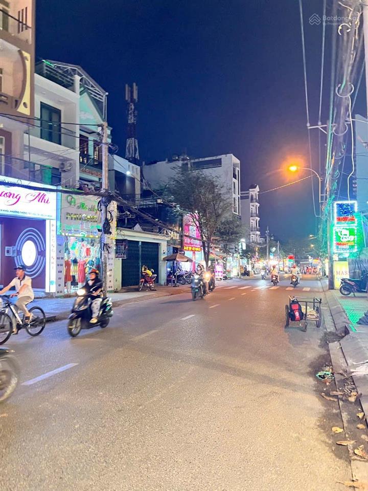 Bán nhà mặt tiền 527 nguyễn văn khối p8 gò vấp cũ)  nay phường thông tây hội  tphcm .