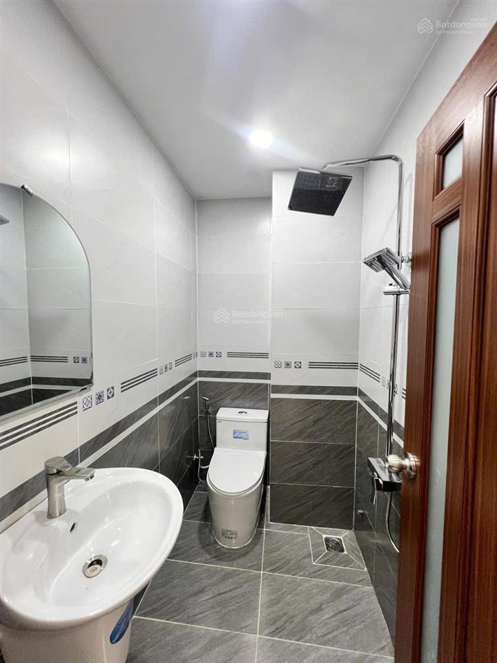 Bán nhà mặt tiền 527 nguyễn văn khối p8 gò vấp cũ)  nay phường thông tây hội  tphcm .