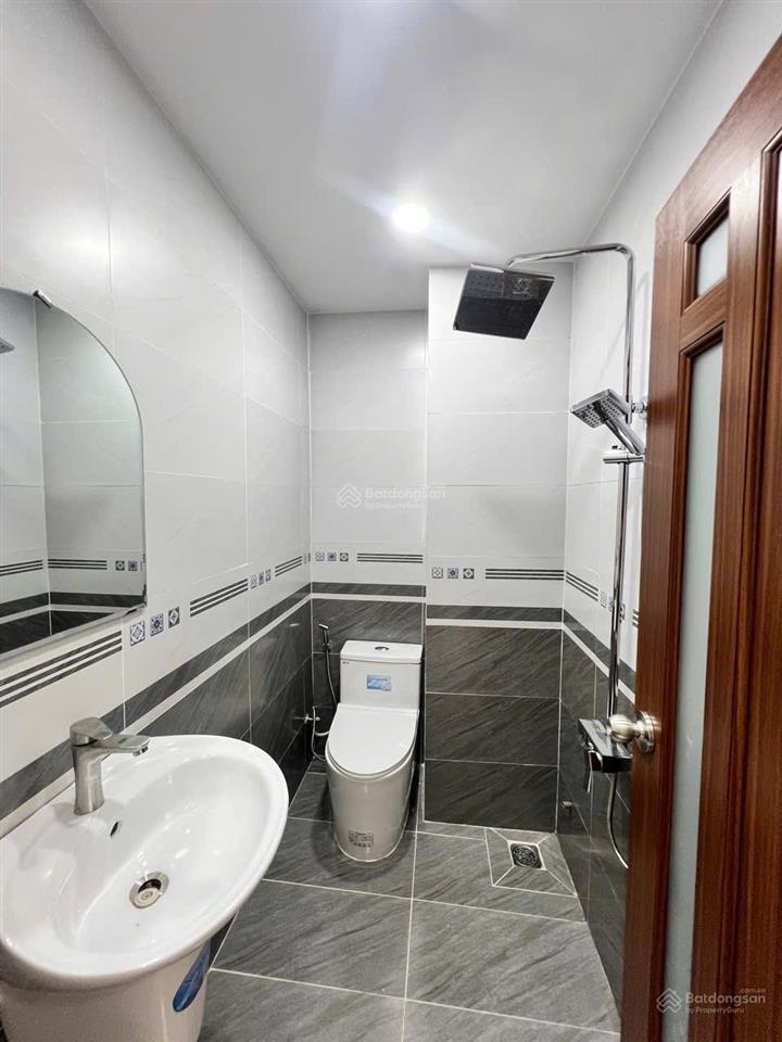 Bán nhà mặt tiền 527 nguyễn văn khối p8 gò vấp cũ)  nay phường thông tây hội  tphcm .