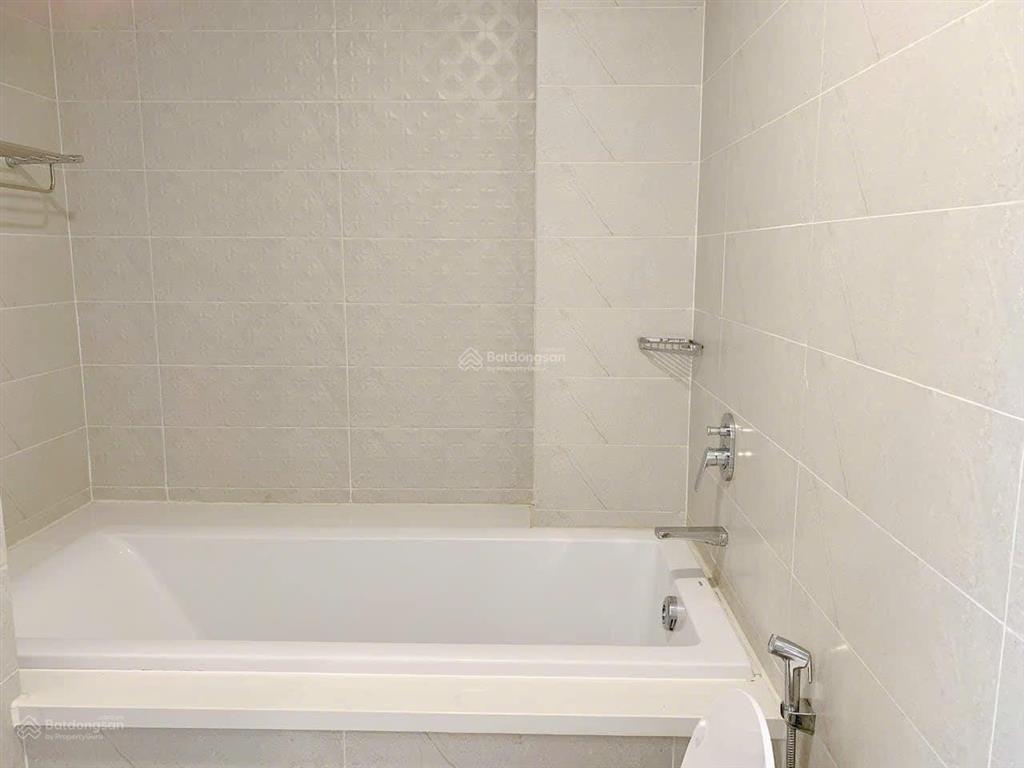 Cực nóng với căn hộ 2pn rộng 85m2 full nội thất cho thuê giá 20tr có ban công siêu rộng thoáng mát