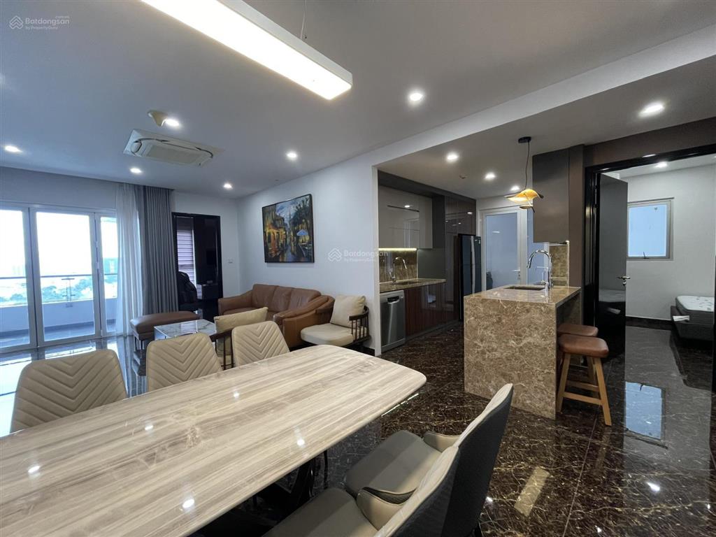 Chính chủ cần bán căn hộ 2pn rộng 115m2  8 tỷ nội thất siêu vip