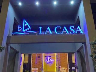Bán căn hộ lacasa 105m, 2pn, 2wc, giá chỉ 4,150 triệu, sổ hồng, tầng cao view đẹp.  0902 747 ***