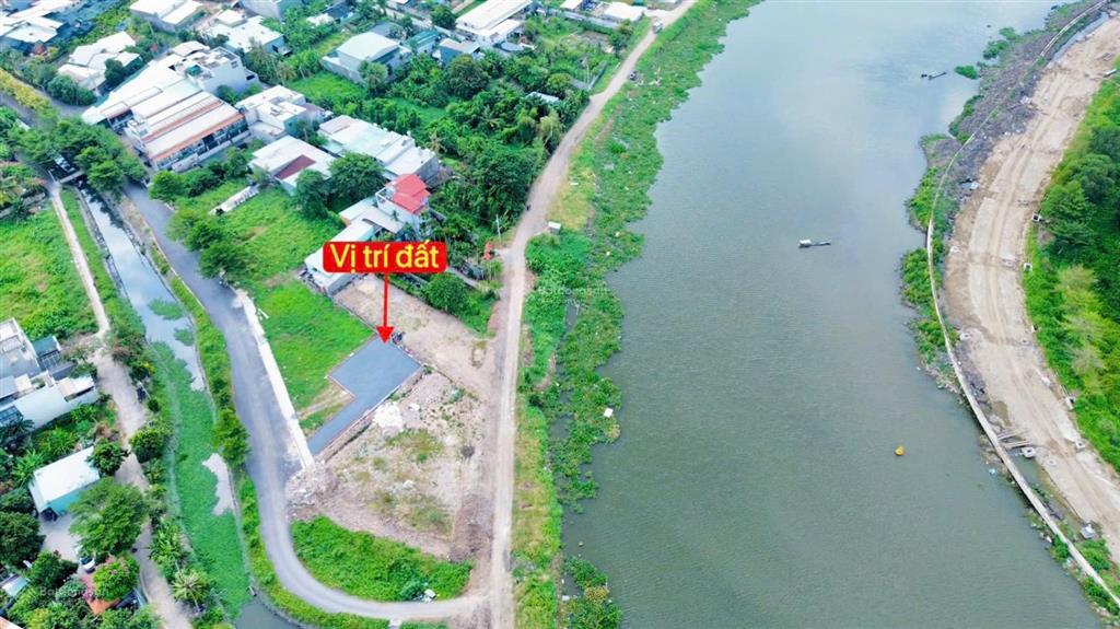 Ngay sát mặt tiền sông vàm thuật. lô đất 227m2 thổ cư. đường 12 mét, cực đẹp. 13.5 tỷ