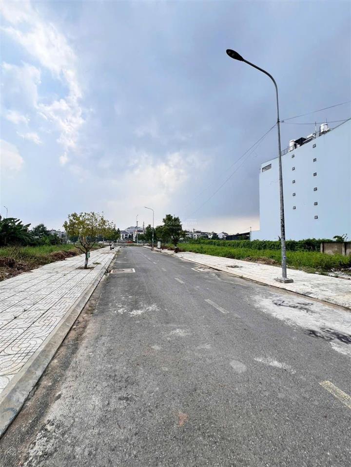 Lô đất rất đẹp, đường 12m, ngay mặt tiền đường ven sông vàm thuật, gần gò vấp
