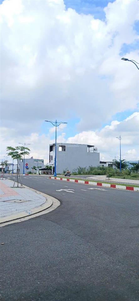 Cần bán vài thửa đất đẹp, giá tốt tại khu tđc hòa long, p. tam long  tp. hồ chí minh 5m x 17.5m.