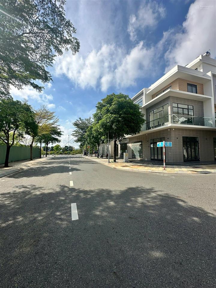 Bán gấp căn nhà liền kề barya city 1 trệt 02 lầu dt đất 90m2 đông nam 3.75 tỷ gần đh y dược