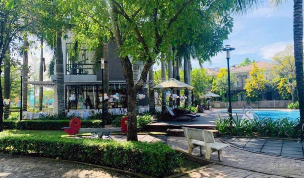 Duy nhất 1 căn biệt thự sân vườn camellia garden, view công viên, hồ bơi giá 17,5 tỷ