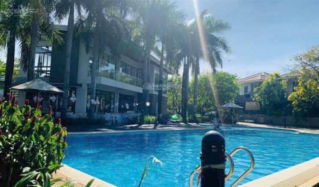 Duy nhất 1 căn biệt thự sân vườn camellia garden, view công viên, hồ bơi giá 17,5 tỷ