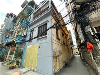 Cho thuê nhà riêng 3 tầng, diện tích 50m mặt sàn, ngay sát sân vận động hà đông