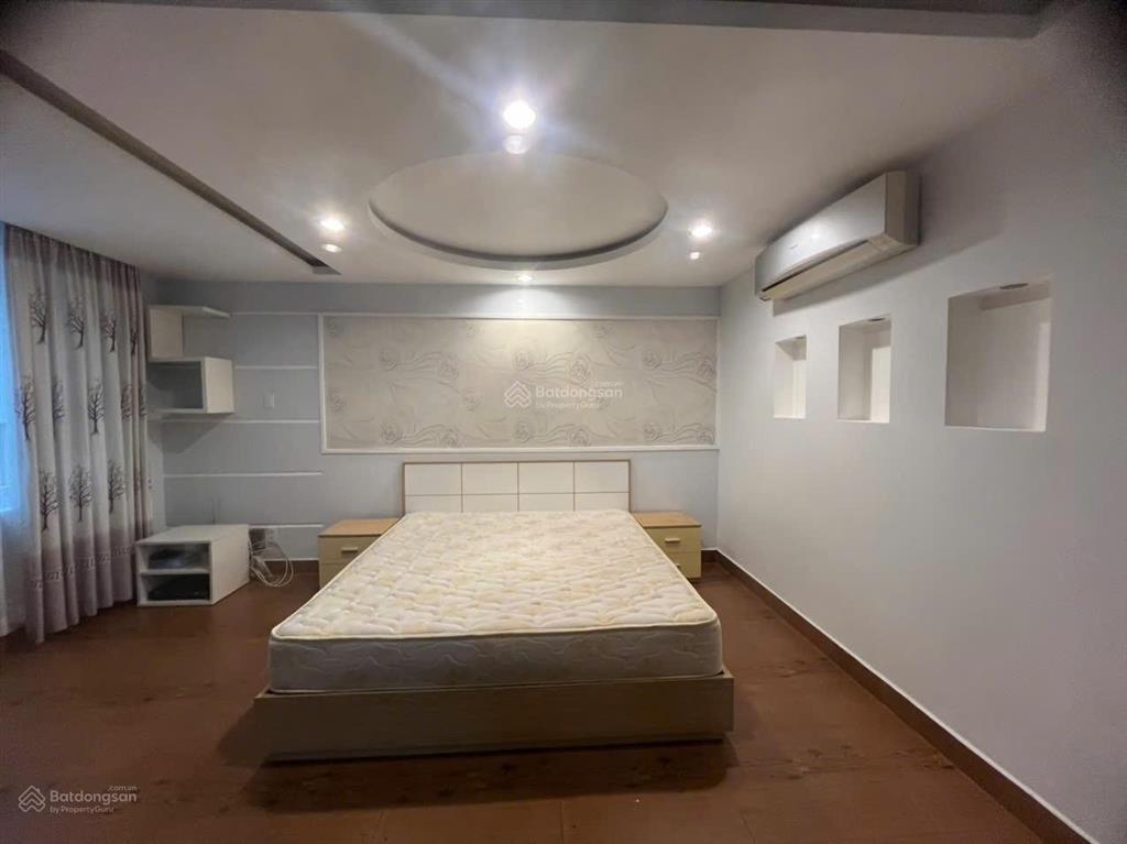 Chính chủ cần bán căn biệt thự 4 tầng  kdc phú mỹ đường hoàng quốc việt phường phú mỹ q7
