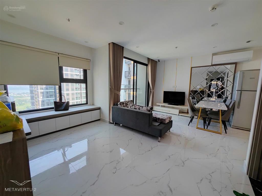 Cho thuê căn góc 2pn + 69m2 tại glory height