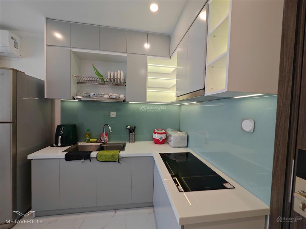 Cho thuê căn góc 2pn + 69m2 tại glory height
