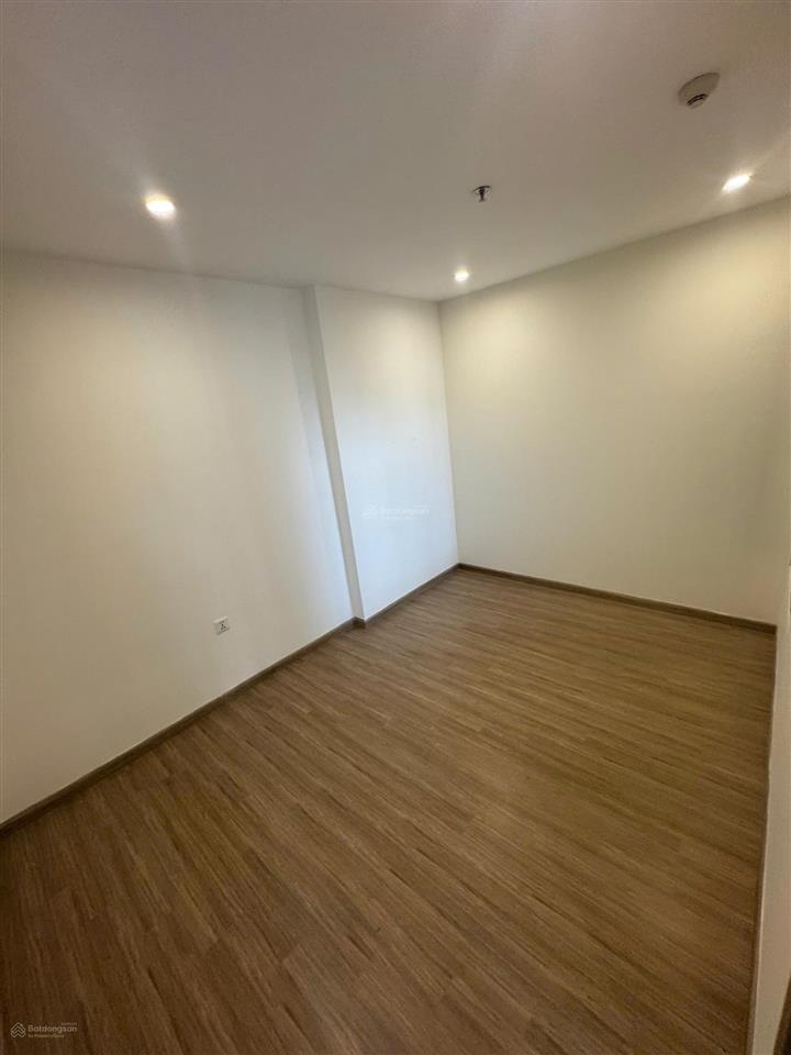 Bán căn 2 pn, 67m2 full nội thất giá chỉ 3,3 tỷ sẵn sổ công chứng ngay giá tốt t1/2026