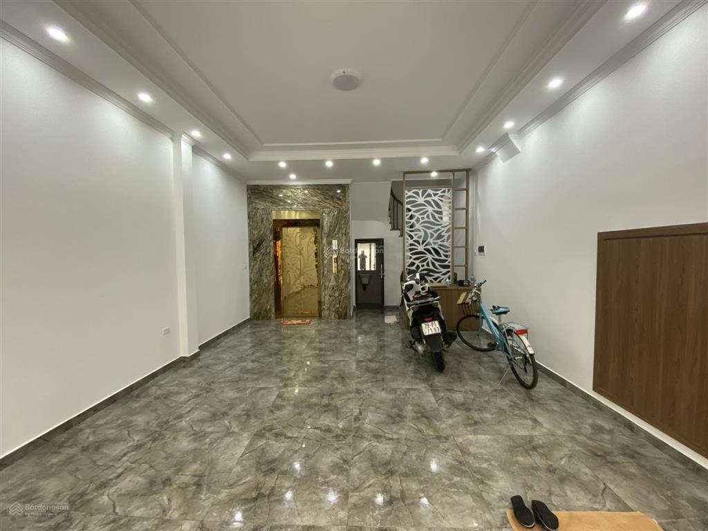 Cực hiếm nhà mới ôtô vào 55m2x6t lô góc phố đội nhân ba đình cực đẹp chỉ 17.5 tỷ