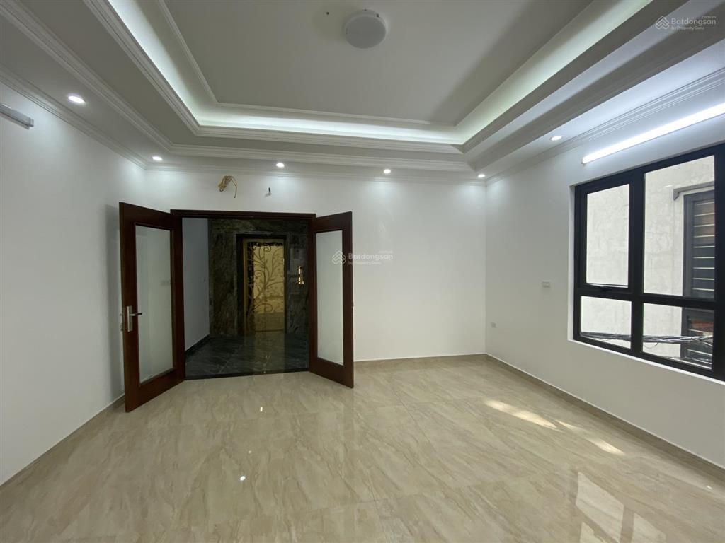 Cực hiếm nhà mới ôtô vào 55m2x6t lô góc phố đội nhân ba đình cực đẹp chỉ 17.5 tỷ