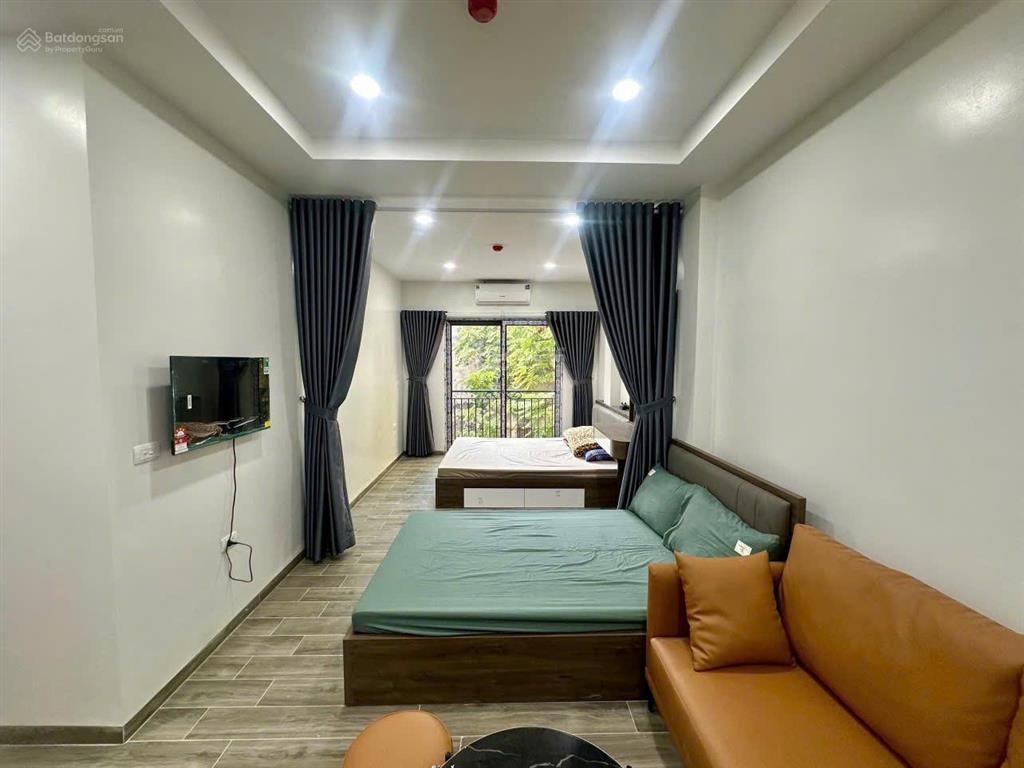 Bán tòa chdv thành thái cầu giấy 180m2x7t, dòng tiền 2.5 tỷ/năm