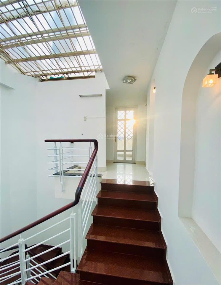 Bán nhà 3 lầu đường 34b khu an phú an khánh đối diện công viên