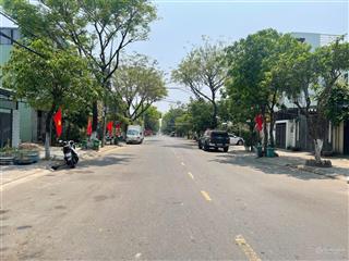 Lô mặt tiền đường 10.5m trần nguyên đán hướng đông bắc giá rẻ