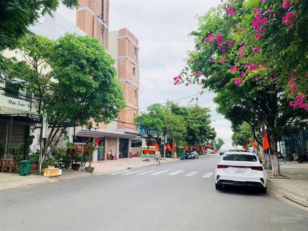 Siêu vip mặt tiền hồ tùng mậu, cách biển chỉ 50m