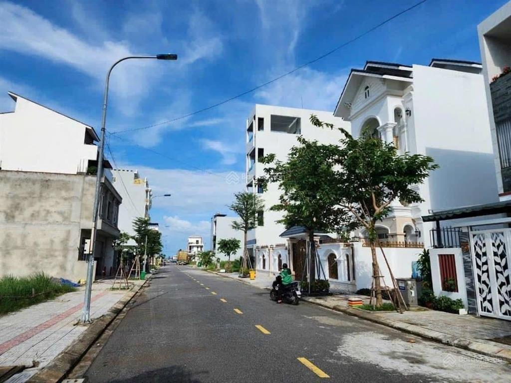 Hàng hiếm mặt tiền phan thị nể trục thông biển cách biển 100m