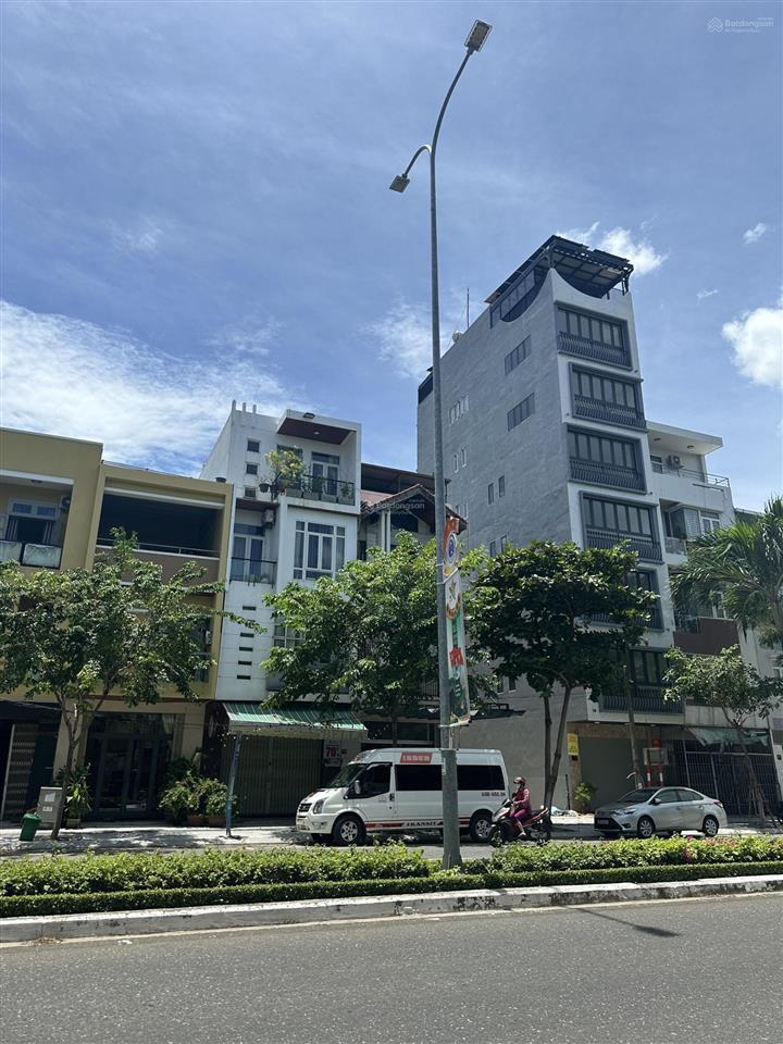 Nhà 4 tầng mặt tiền đường 3/2 kinh doanh sầm uất.  0905 712 *** đức sơn