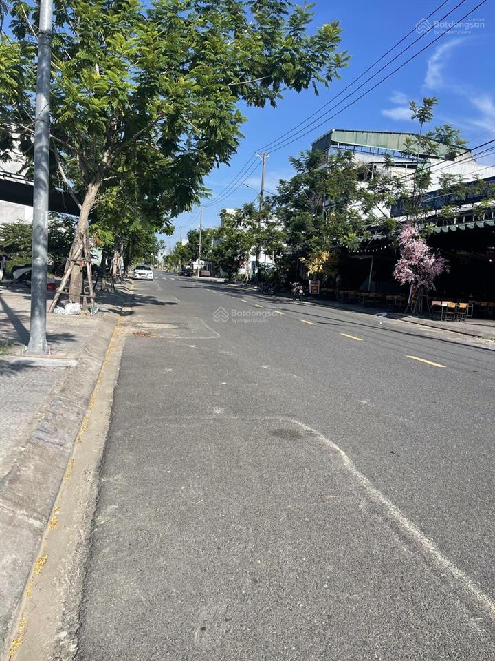 Lô góc 2 mặt tiền đường 10.5m kinh doanh siêu sầm uất