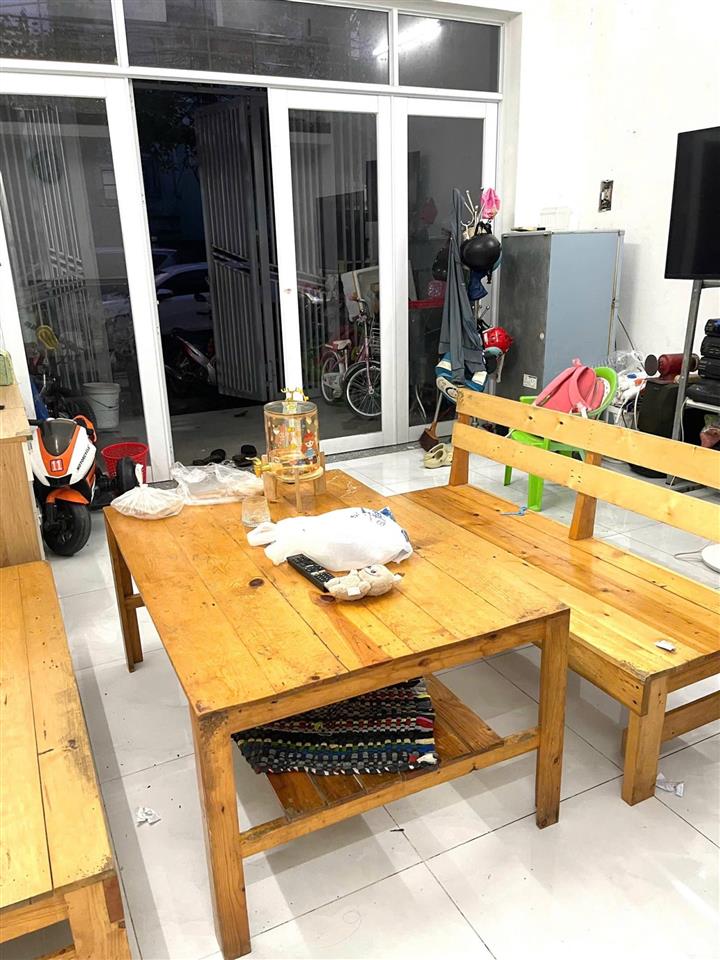 Mặt tiền đường 10.5m phùng hưng trục thông biển