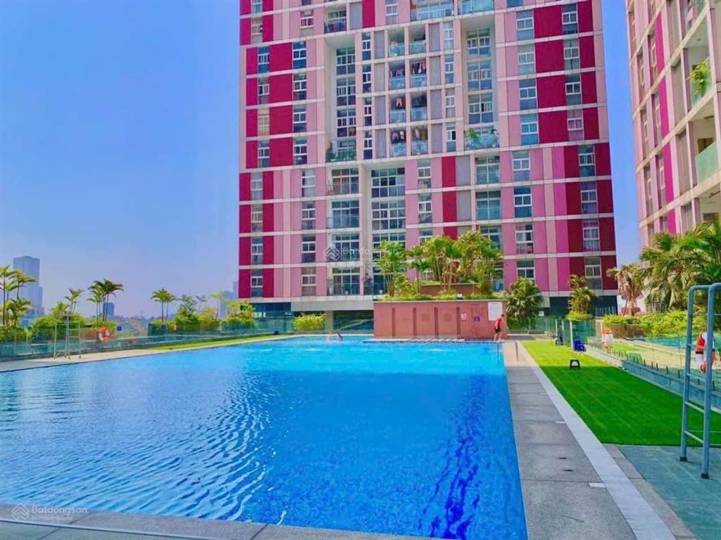 Gia đình cần bán căn hộ chung cư usilk city. dt 88m2. ban công vườn treo. căn cực hiếm, hướng nam