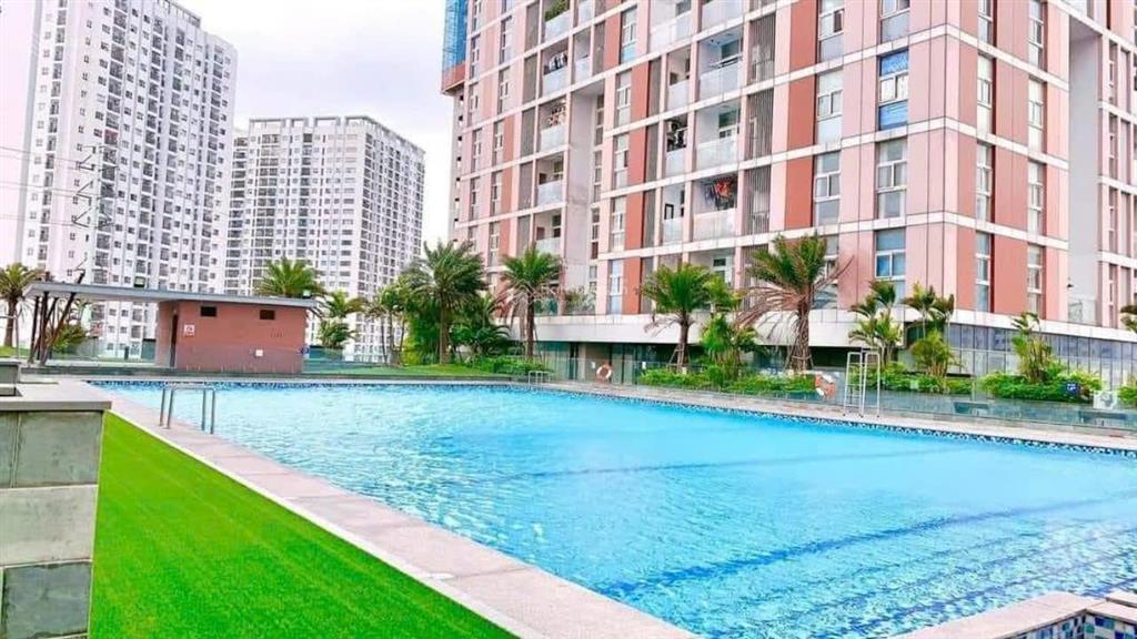 Gia đình cần bán căn hộ chung cư usilk city. dt 88m2. ban công vườn treo. căn cực hiếm, hướng nam