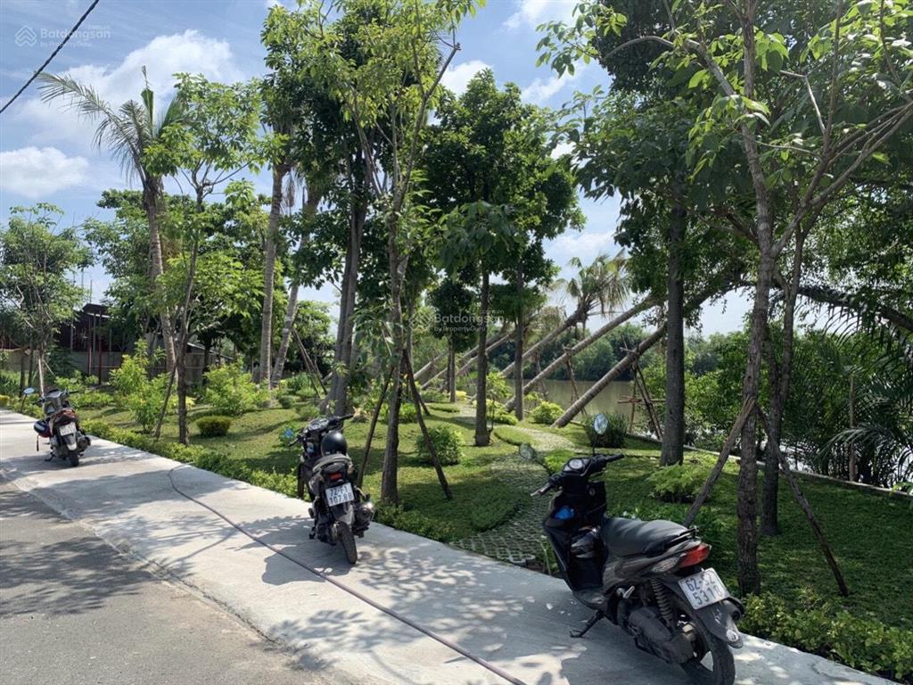 Bán đất view sông thoáng mát quốc lộ 50, bình chánh giá chỉ 5,4 tỷ/96m²  0939 368 ***