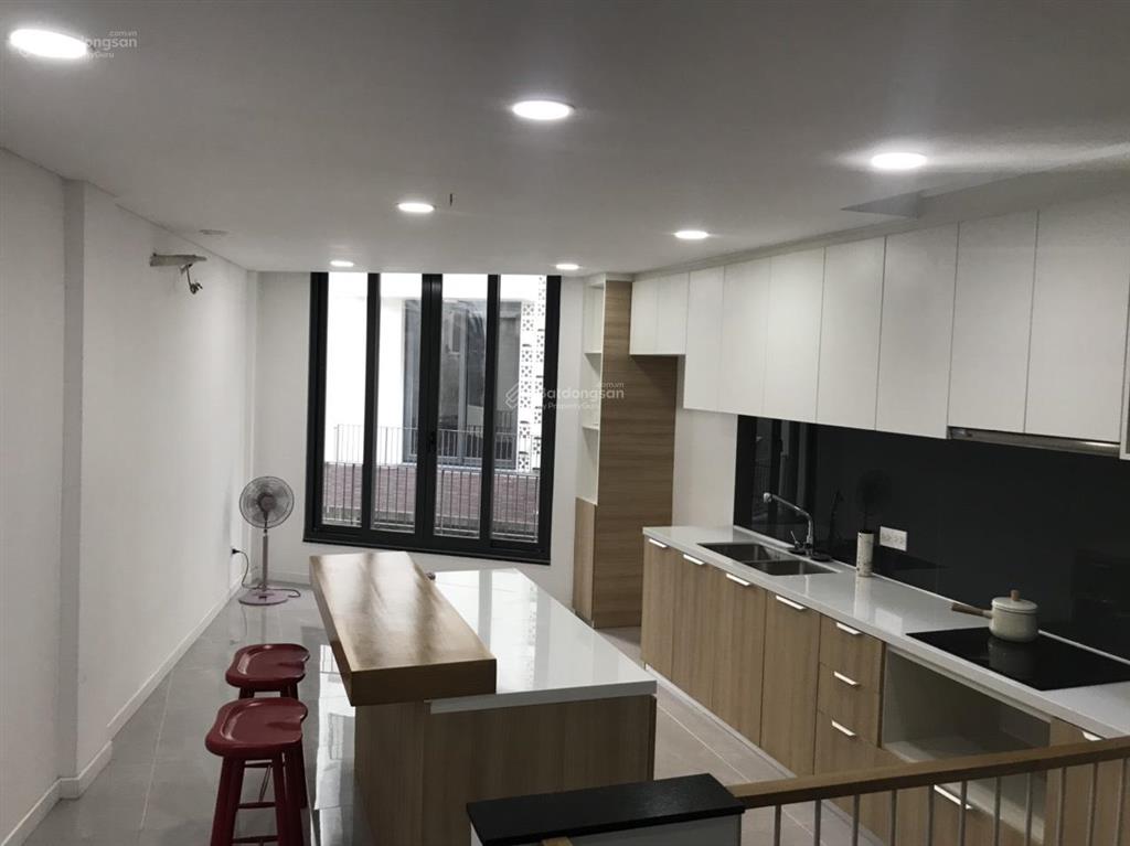 Nhà 5 tầng compound cao cấp quận 6 xe hơi đậu trong nhà giá tốt 7,7 tỷ an ninh, dân trí cao