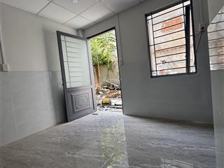 Mô tả phòng mới 100%, đẹp, sáng, thoáng mát, yên tĩnh, an ninh tốt, có đồng hồ điện nước riêng