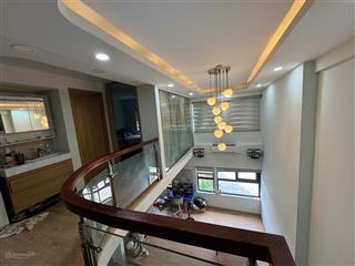 Bán gấp căn duplex hoàn thiện rất đẹp, sổ hồng sẵn vào ở ngay. xem nhà 0901 332 ***