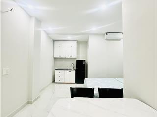 Chính chủ cần bán gấp căn hộ dịch vụ 27 phòng ngay ngã tư hàng xanh  đã có sổ hồng