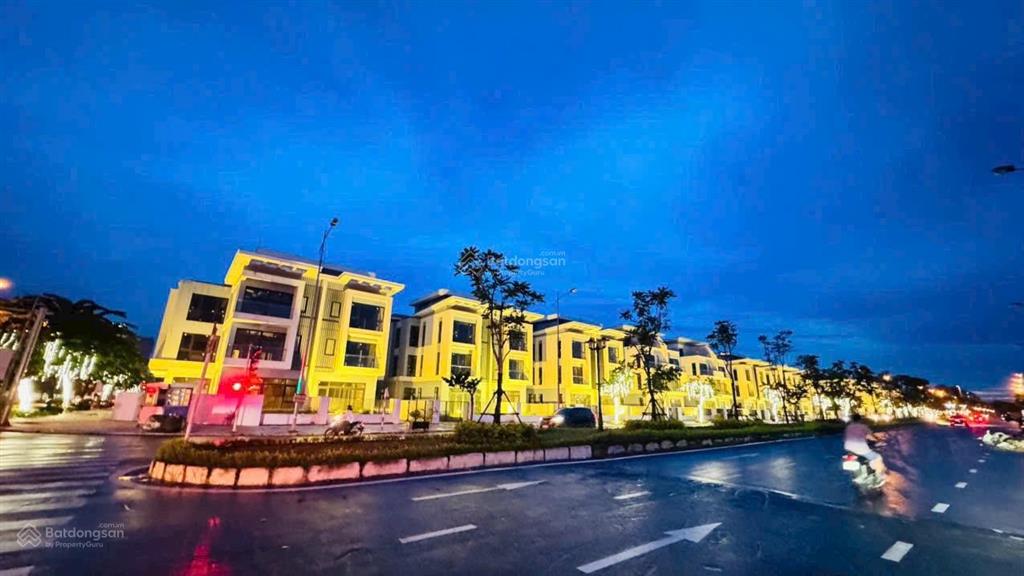 Chính chủ cần bán 02 căn (cắt lỗ) biệt thự an quý villa  đường lê quang đạo kéo dài 0989 325 ***