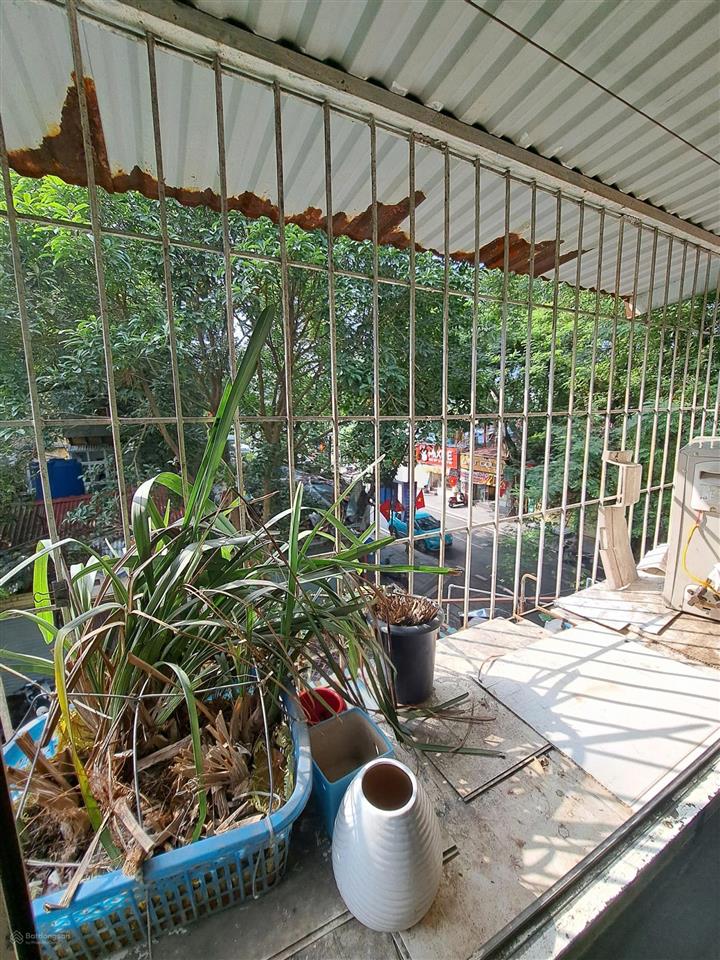 Cho thuê cc 70m2 tại đặng văn ngữ, 8,5 triệu, đống đa, hn