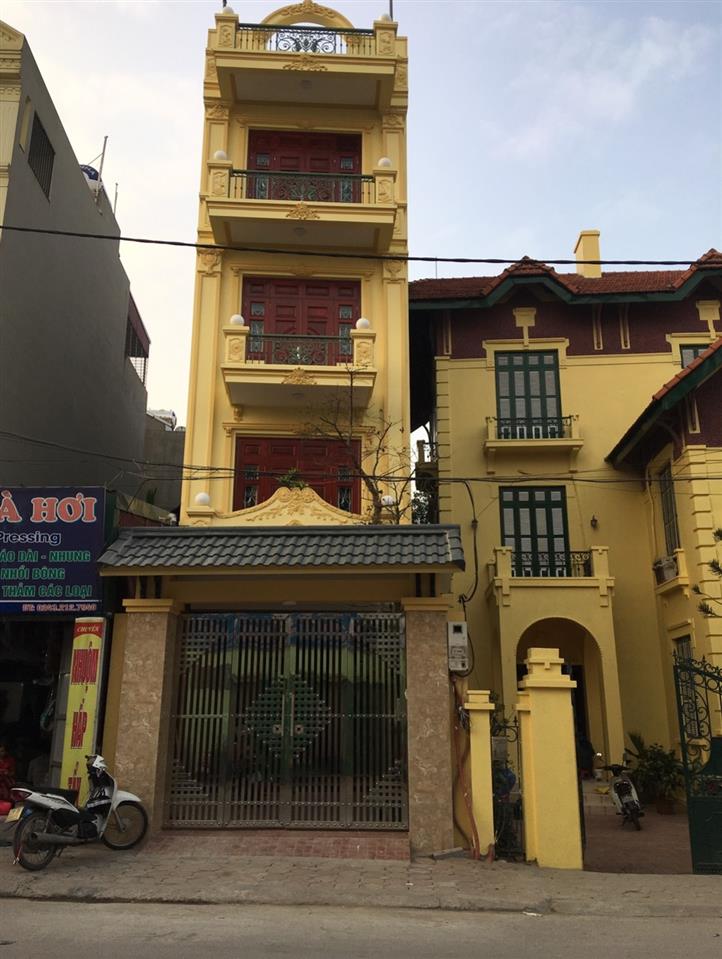Chính chủ cho thuê, nhà 5 tầng mặt tiền đường ái mộ, có chỗ để xe, 80m2, thông sàn, kd, vp...