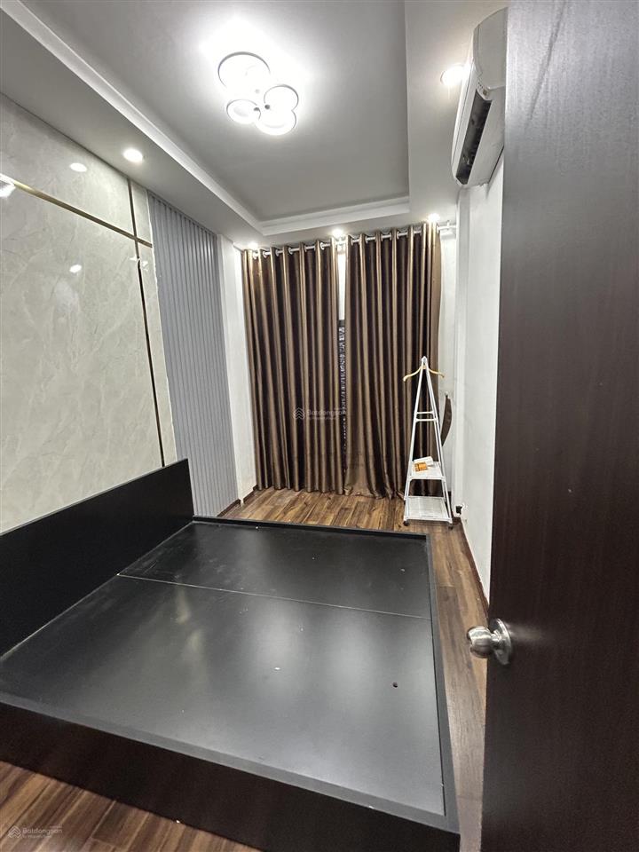 (chính chủ) cho thuê ngõ diện tích 60m2 x 3 tầng tô hoàng 4 phòng ngủ, 3 vs, 1 phòng khách, 1 bếp