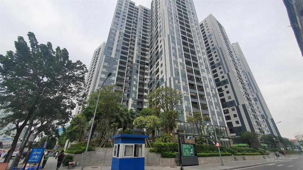 Bán nhà mặt phố đối diện times 2 mặt tiền 12m và 8m diện tích 245m2 xây toà nhà văn phòng, căn hộ