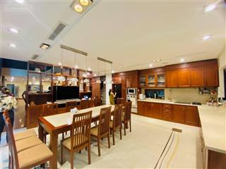 Nhà nguyễn khang 52m2 ngay chợ 7 tầng thang máy, giá rẻ