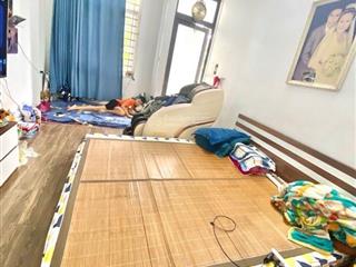 Cần bán nhanh nhà mặt phố chùa láng 4 tầng 87m2. giá 78 tỷ 500