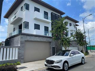 Bán đất view sông rạch chiếc  đường nguyễn duy trình quận 9 dt 18 x 39 = 713m2.
