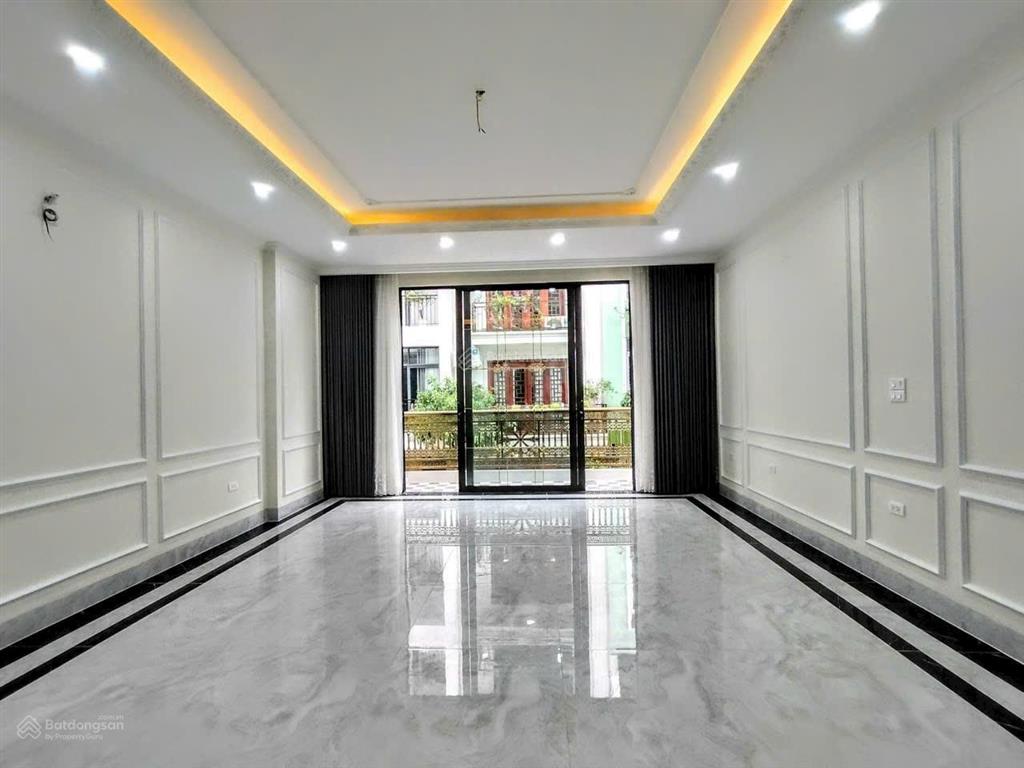 Bán nhà văn quán ô tô vào nhà, 50m2 5 tầng thang máy, nhà đẹp về ở ngay chỉ 16,9 tỷ  0942 193 ***