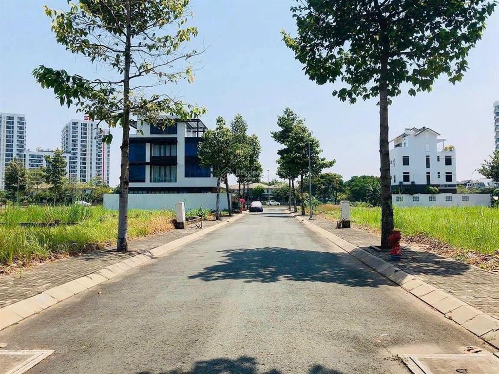 Cần bán nhanh 200m2, ngang 10m, đường liên phường, quận 9, giá 78,5 tr/ m2