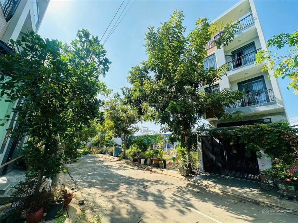 Cần bán đất nền hẻm 68 bưng ông thoàn 8x20m giá 65 tr/m sổ riêng